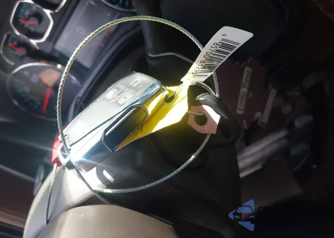 2015 Chevrolet Silverado 1500 High Country z USA, uszkodzony, nr VIN 3GCUKTEC7FG134671